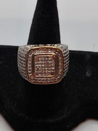 Diamond-Like Stone Encrusted Gold Fashion Jewelry Ring